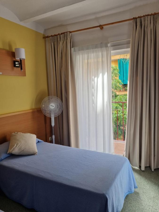 Pension El Ciervo Lloret de Mar Kültér fotó